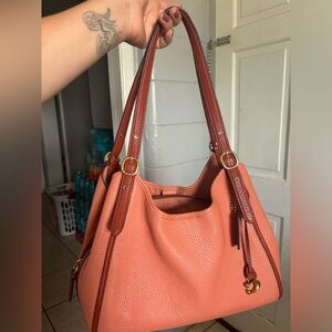 Coach coral color